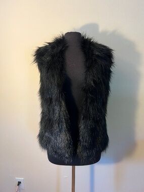 INC International Concepts Faux Fur Vest